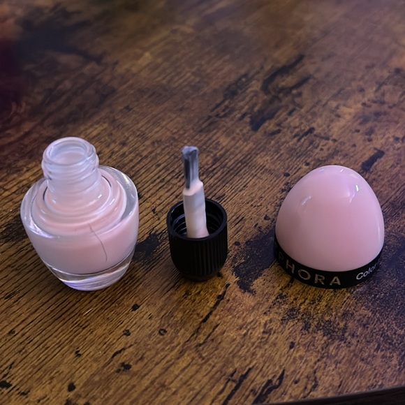 💕 SEPHORA COLLECTION Color Hit Mini Nail Polish L04 Strawberry Macaron Sheer - Picture 3 of 3